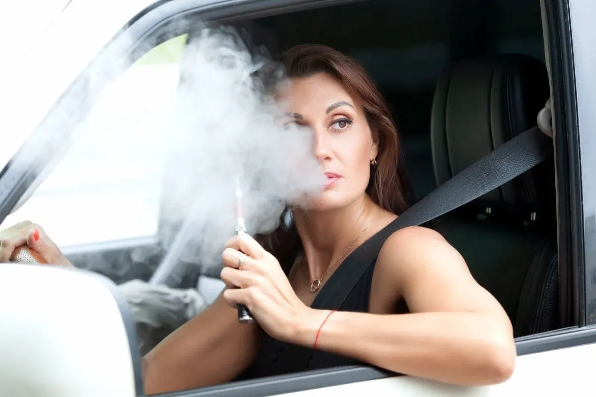 jak prawidłowo wapować, technika zaciągania vape, waper początkujący, używanie e-papierosa - Błędy w wapowaniu, których należy unikać - E-papierosy SMOKO ...