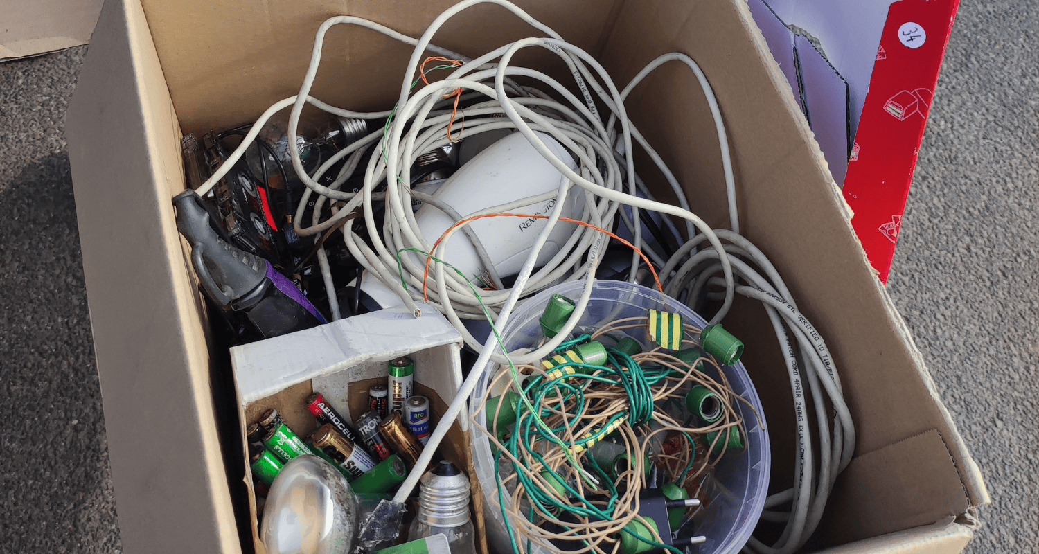 utylizacja elektrośmieci, recykling e-papierosa, pojemnik na zużyty sprzęt elektroniczny, Maskking ICEX recykling, ekologiczna utylizacja vape - Gdzie wyrzucić elektroodpady? • Ekoalternatywa
