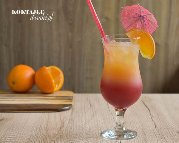 drink Sex On The Beach, koktajl na plaży, brzoskwinia pomarańcza żurawina drink, wakacyjny drink vape - Sex on the beach - przepis na popularny drink i jego modyfikacje