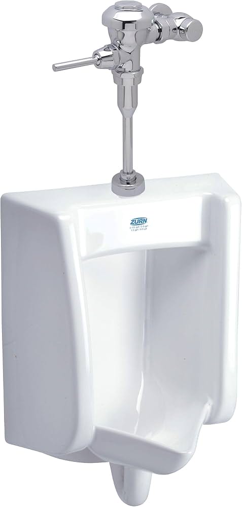 Nowoczesny, ekologiczny pisuar bezdotykowy Zurn UR1 (ZUR1S) zainstalowany w minimalistycznej łazience publicznej, podkreślający jego design i funkcjonalność w oszczędzaniu wody.